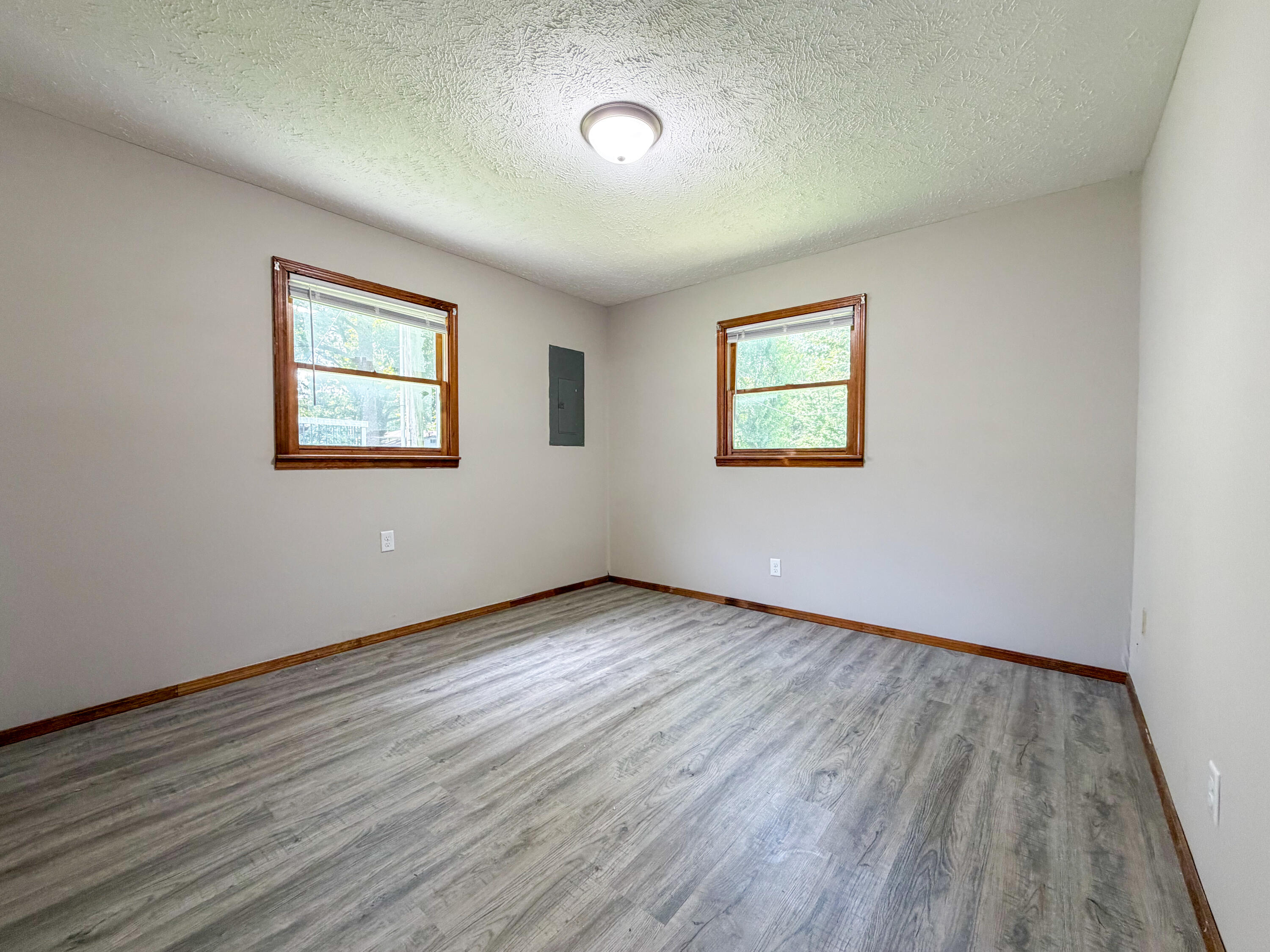 523 South Elm Road Marshfield, MO 65706 - Photo 21 of 29 Bedroom_1