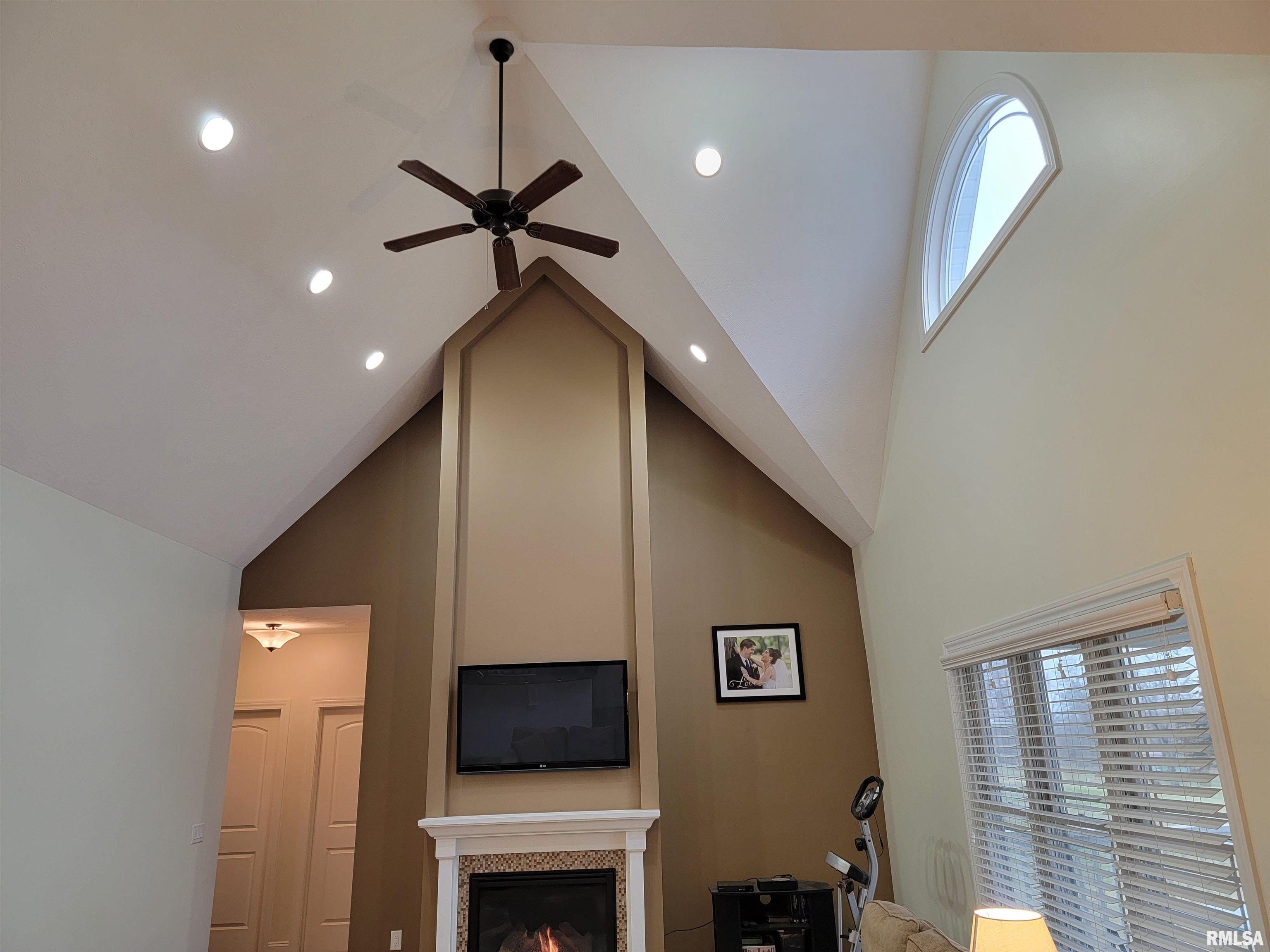 21585 East Brereton Road Canton, IL 61520 - Photo 19 of 92