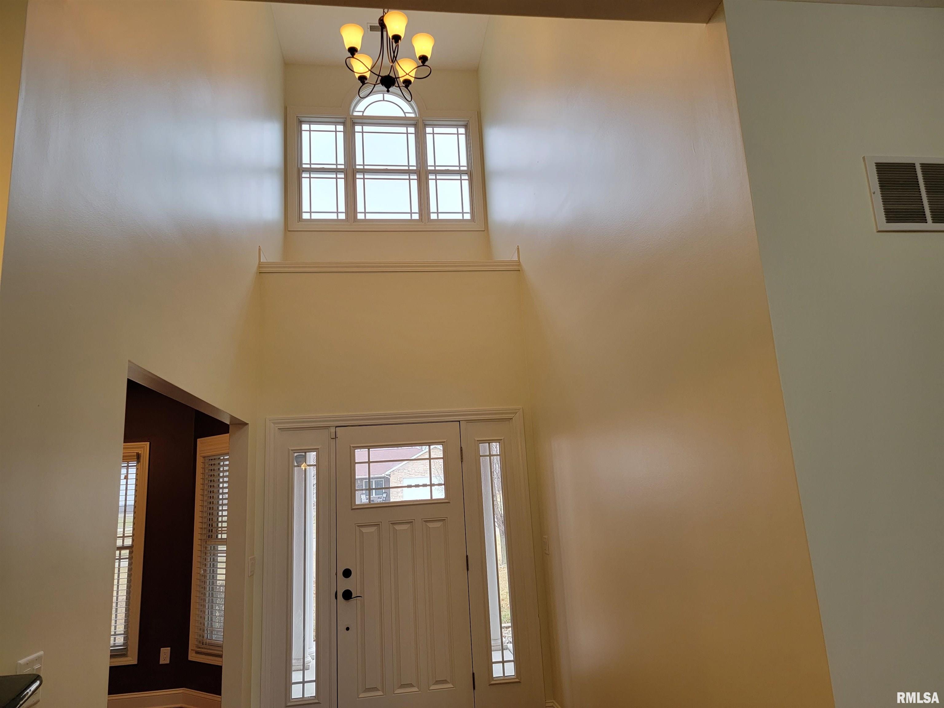 21585 East Brereton Road Canton, IL 61520 - Photo 5 of 92