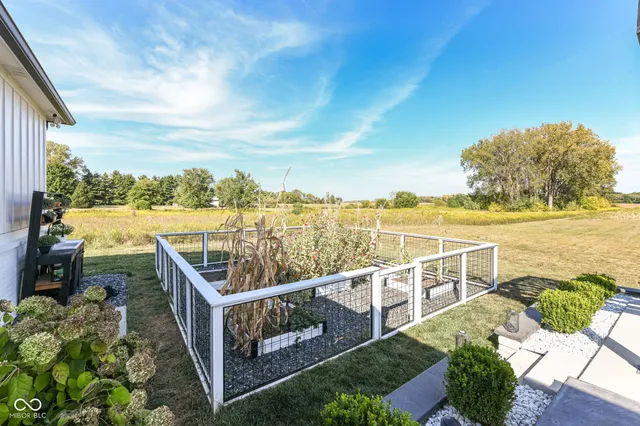 $1,299,000 | 9271 North 400 East, Greenfield, IN 46140