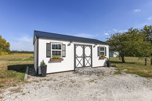 $1,299,000 | 9271 North 400 East, Greenfield, IN 46140