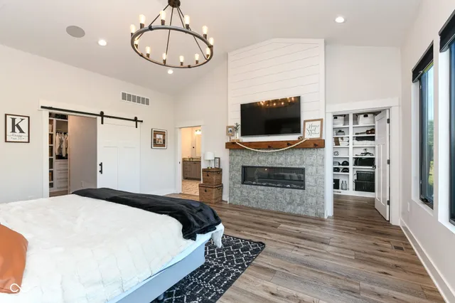 $1,299,000 | 9271 North 400 East, Greenfield, IN 46140