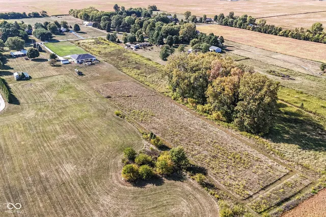 $1,299,000 | 9271 North 400 East, Greenfield, IN 46140