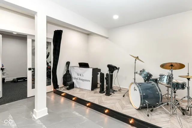 $1,299,000 | 9271 North 400 East, Greenfield, IN 46140