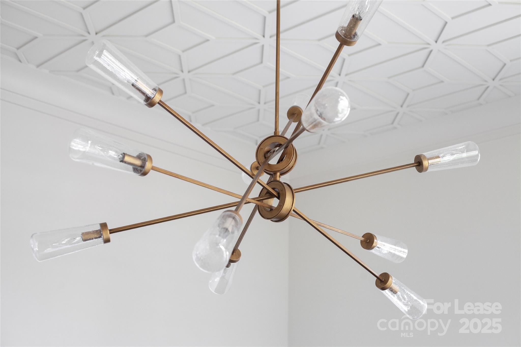 5024 Gilchrist Road Charlotte, NC 28211 - Photo 9 of 48 a view of entryway