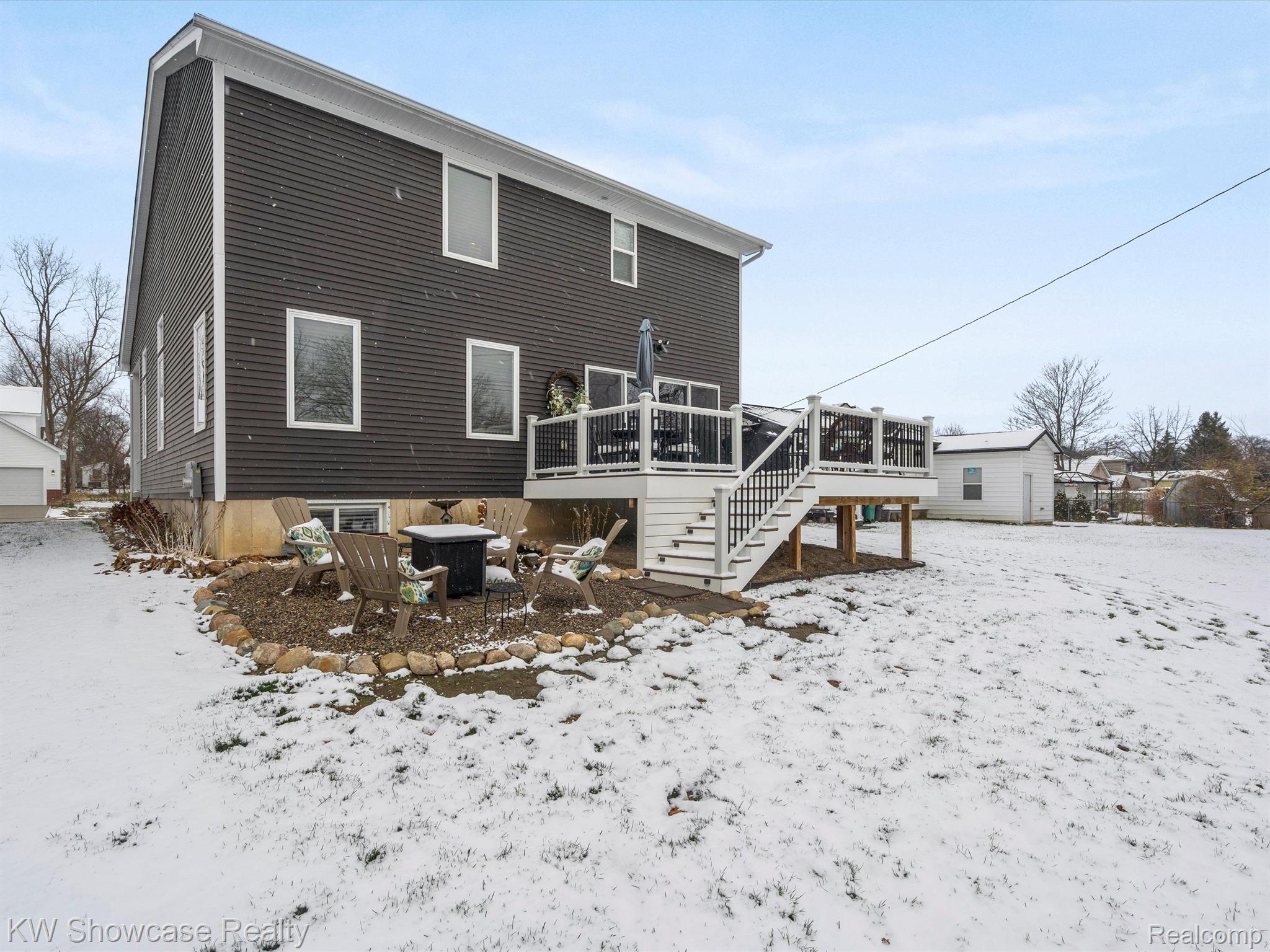220 Mussey Street Romeo, MI 48065 - Photo 30 of 32 BACK VIEW OF YARD WITH TREX DECK