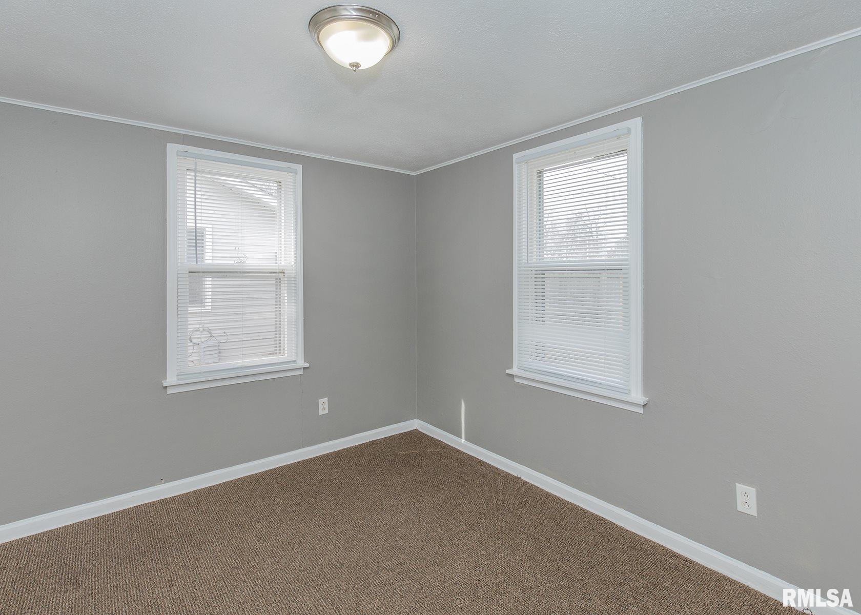 535 15th Avenue Silvis, IL 61282 - Photo 15 of 18