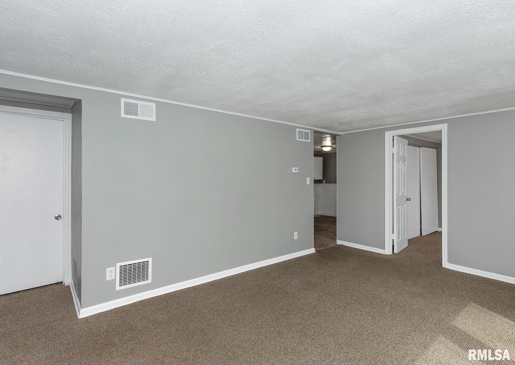 535 15th Avenue Silvis, IL 61282 - Photo 3 of 18