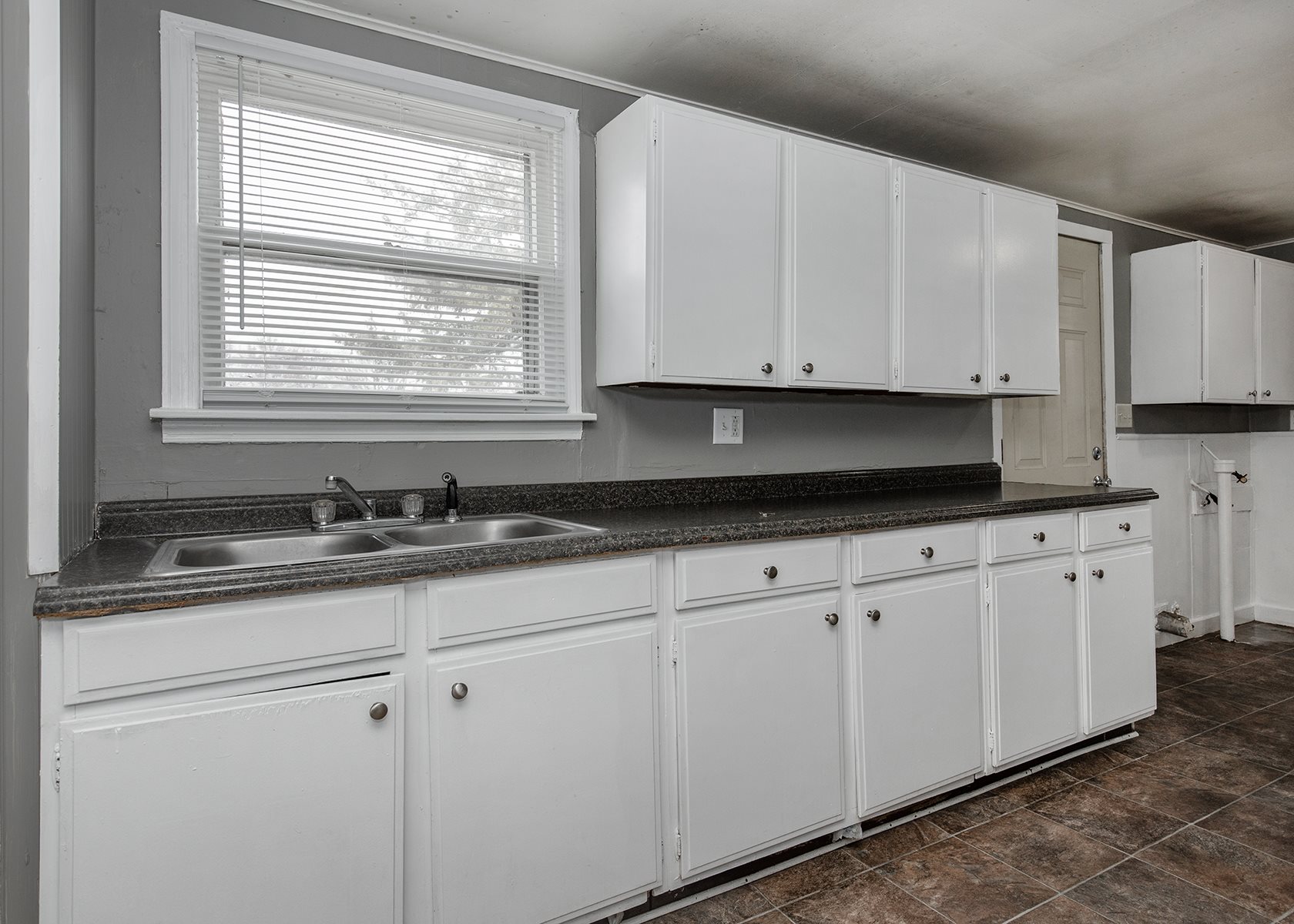 535 15th Avenue Silvis, IL 61282 - Photo 5 of 18