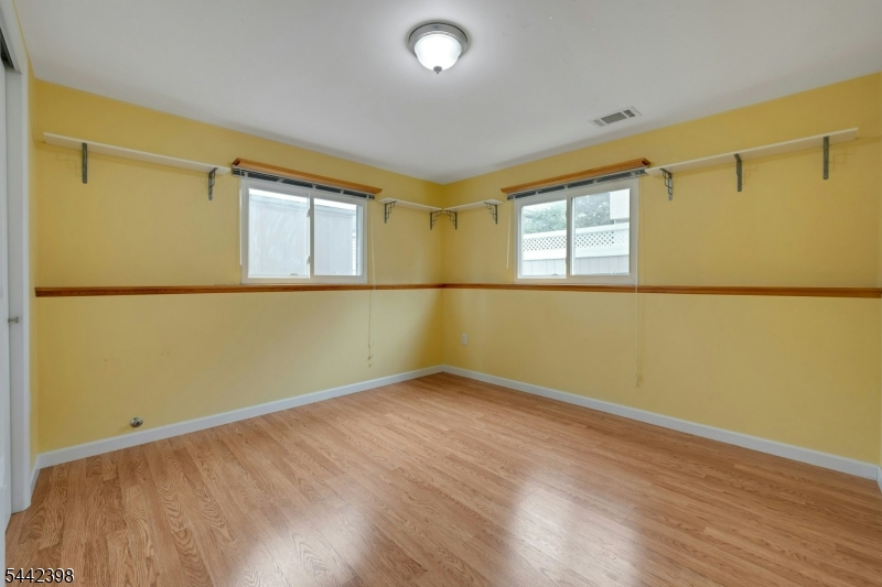 61 Fairmount Road Parsippany, NJ 07054 - Photo 11 of 21