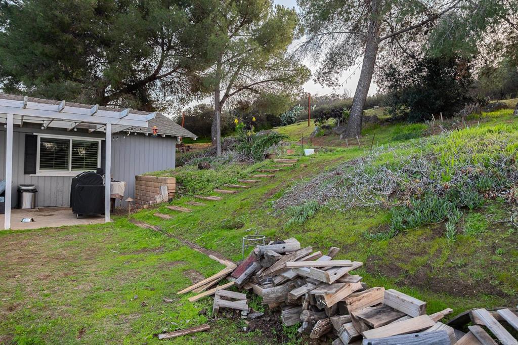 751 South Grade Road Alpine, CA 91901 - Photo 8 of 67 an outdoor space with garden view