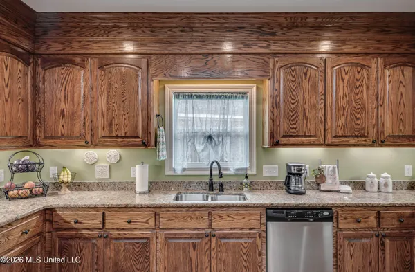 $389,000 | 23 Dawnview Drive, Brandon, MS 39042