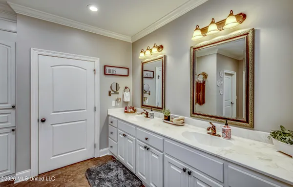 $389,000 | 23 Dawnview Drive, Brandon, MS 39042