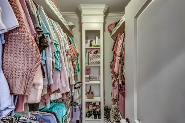 $389,000 | 23 Dawnview Drive, Brandon, MS 39042