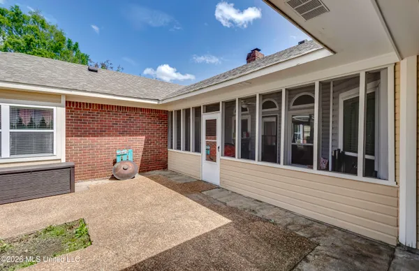 $389,000 | 23 Dawnview Drive, Brandon, MS 39042
