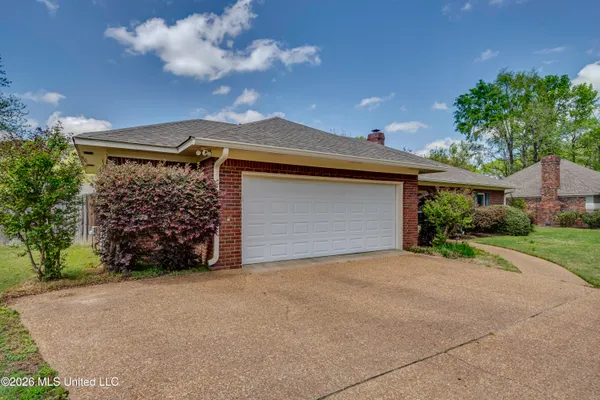$389,000 | 23 Dawnview Drive, Brandon, MS 39042