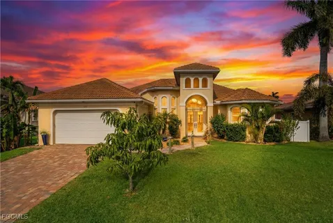 $865,000 | 1515 Southwest 43rd Terrace, Cape Coral, FL 33914