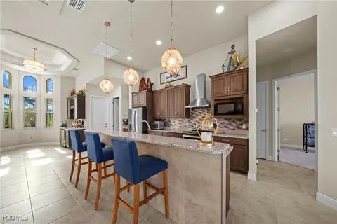 $865,000 | 1515 Southwest 43rd Terrace, Cape Coral, FL 33914