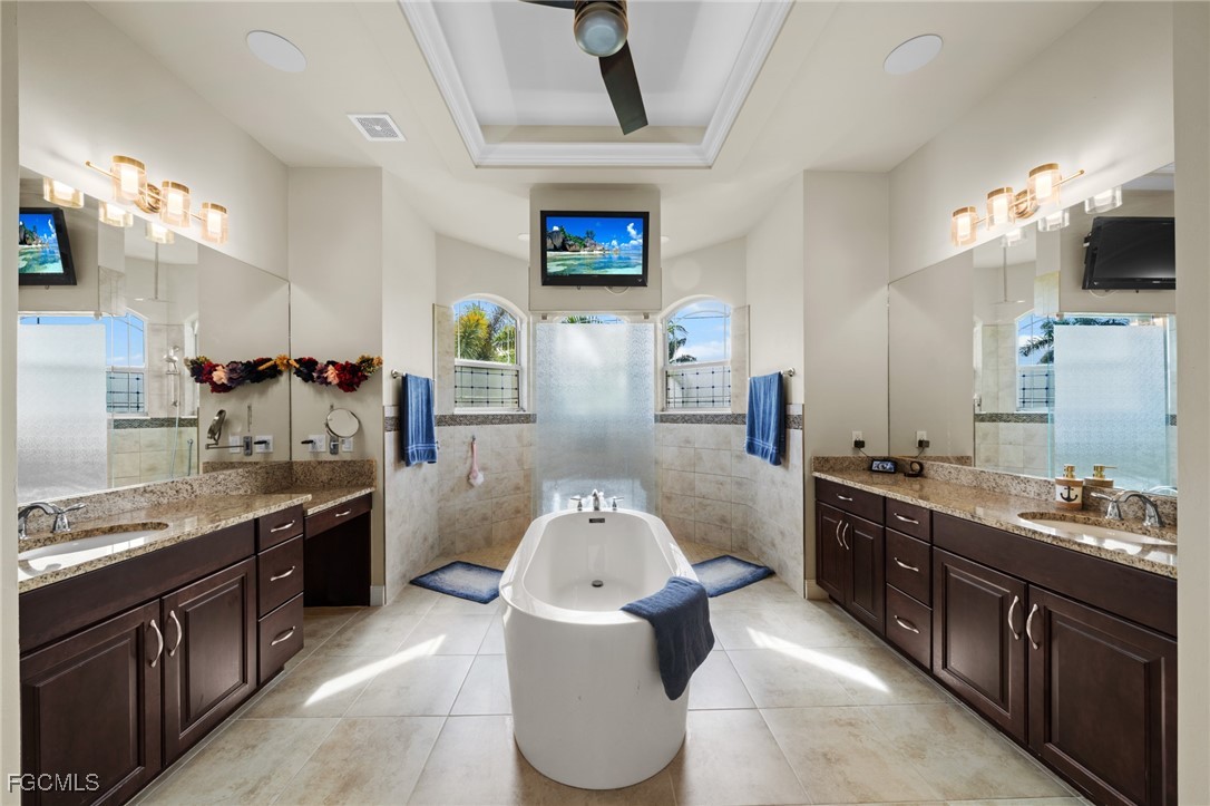 1515 Southwest 43rd Terrace Cape Coral, FL 33914 - Photo 23 of 50