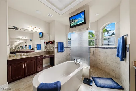 $865,000 | 1515 Southwest 43rd Terrace, Cape Coral, FL 33914