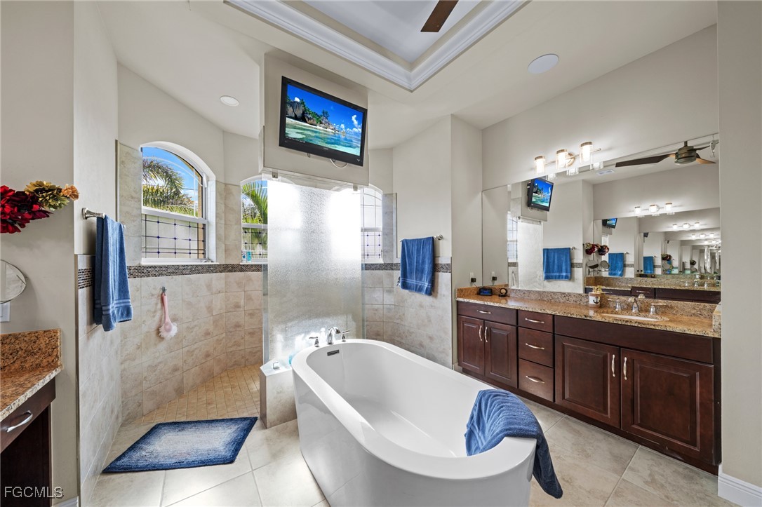 1515 Southwest 43rd Terrace Cape Coral, FL 33914 - Photo 25 of 50