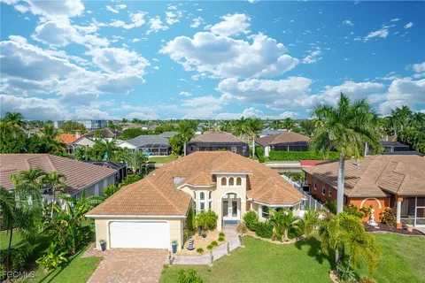 $865,000 | 1515 Southwest 43rd Terrace, Cape Coral, FL 33914