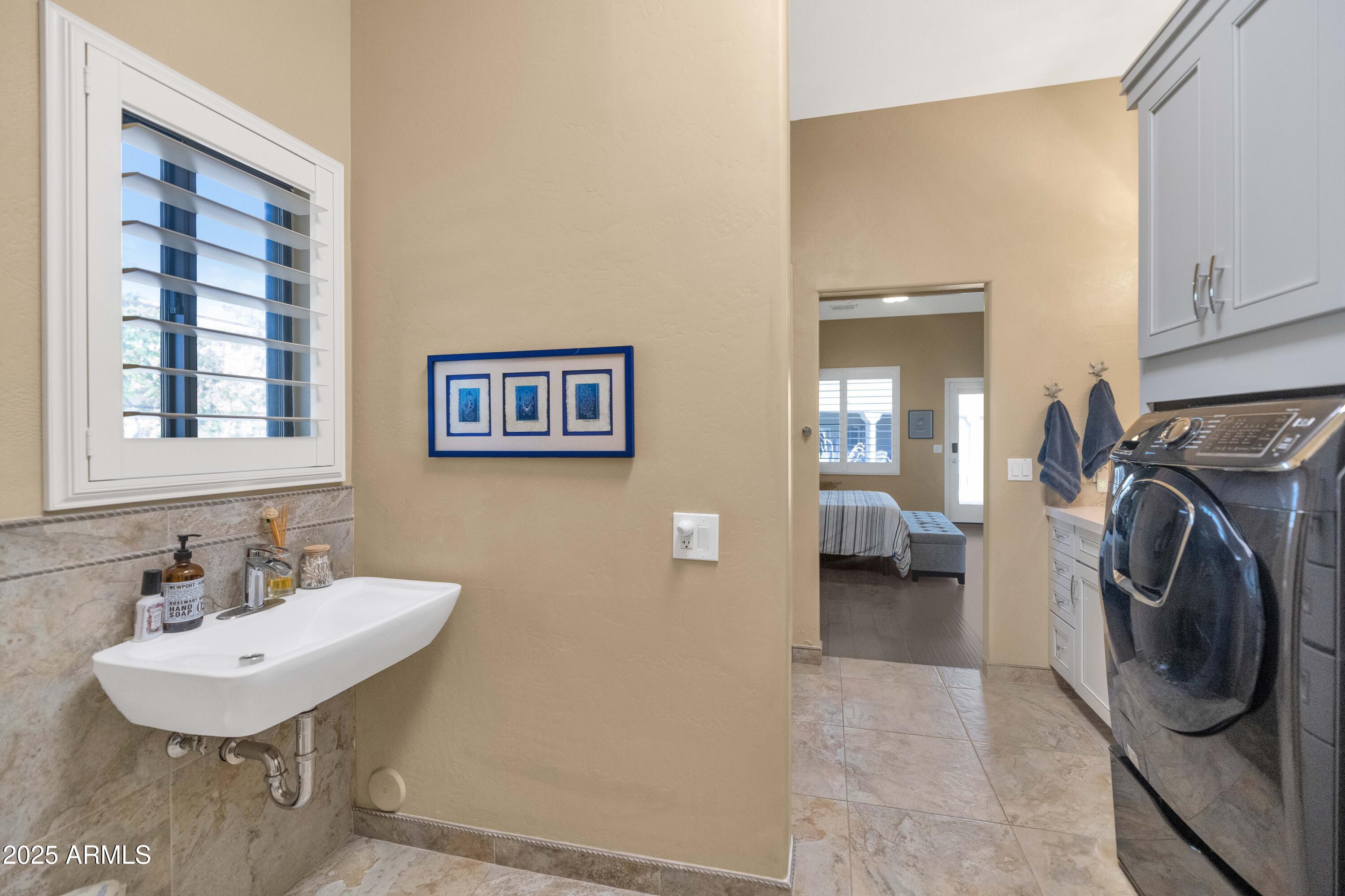 3030 West Irvine Road Phoenix, AZ 85086 - Photo 19 of 51 Master Bathroom