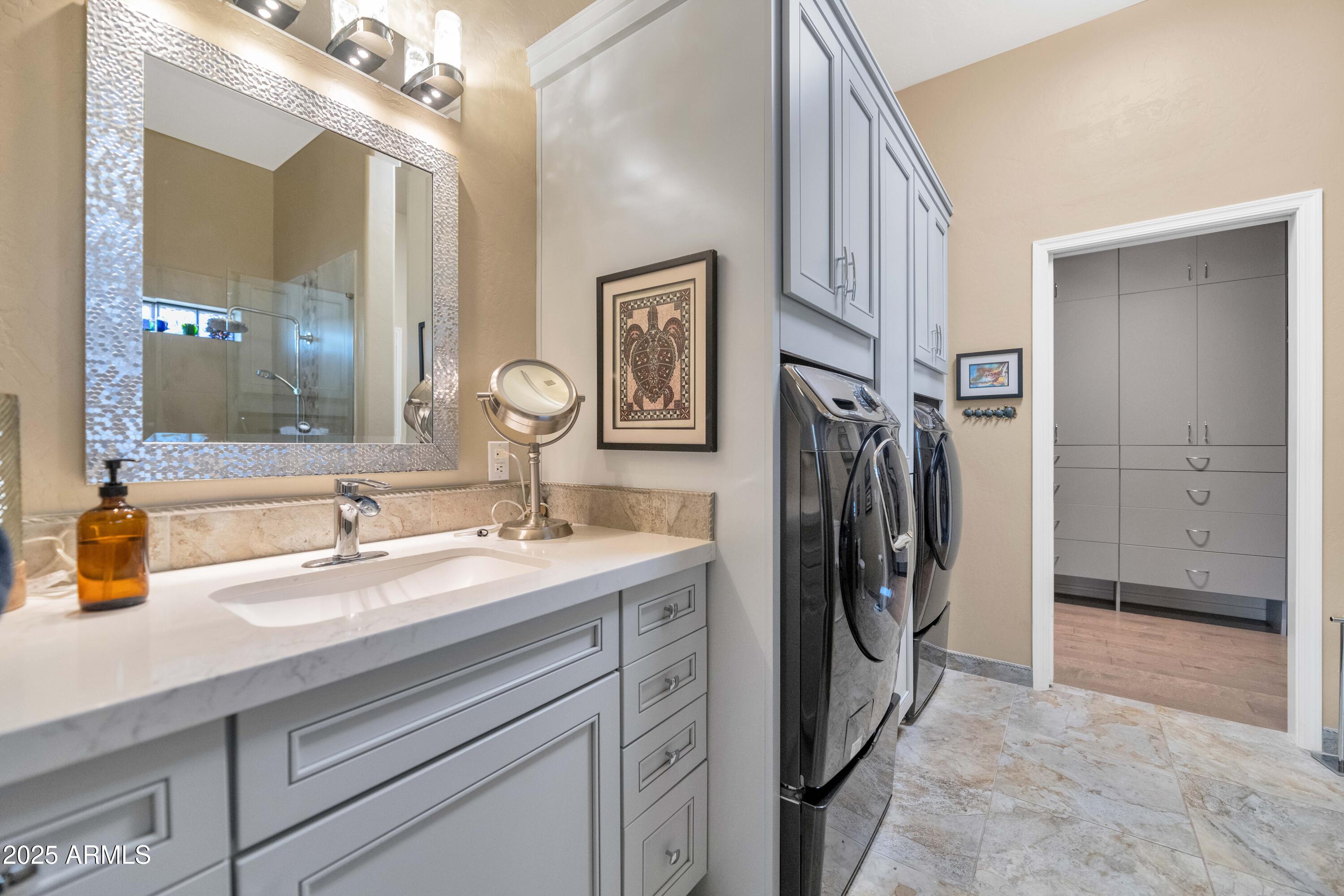 3030 West Irvine Road Phoenix, AZ 85086 - Photo 20 of 51 Master Bathroom