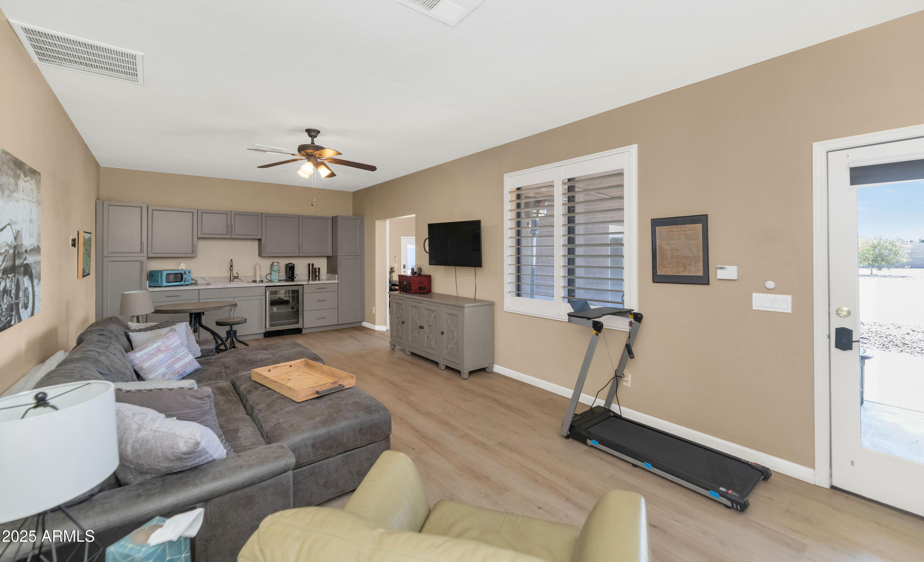3030 West Irvine Road Phoenix, AZ 85086 - Photo 38 of 51 Guest House Living