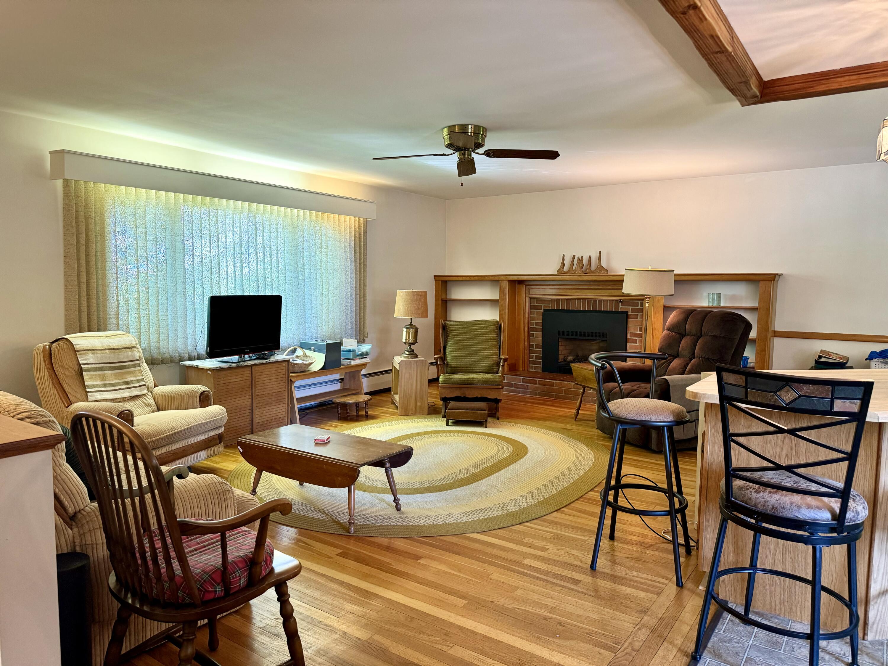 409 Main Street Waterville, ME 04901 - Photo 15 of 34 Livingroom