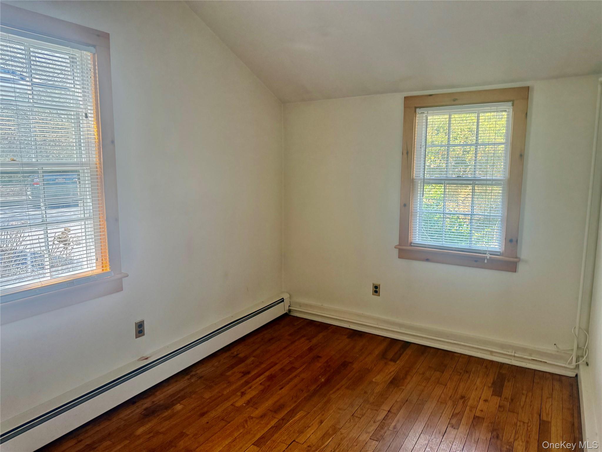 953 Ripley Lane Oyster Bay, NY 11771 - Photo 19 of 21