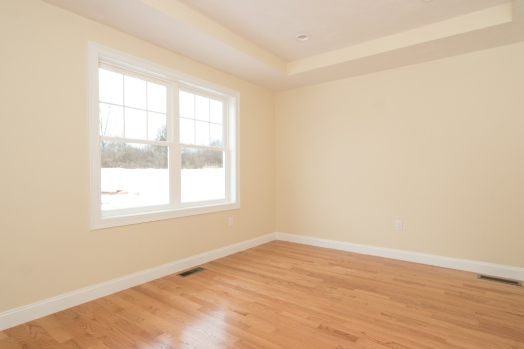 7 Morgan Street, Unit 7 Windham, NH 03087 - Photo 11 of 30 Gallery Image 11
