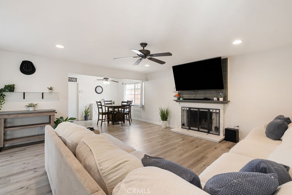 340 East Old Mill Road Corona, CA 92879 - Photo 14 of 35