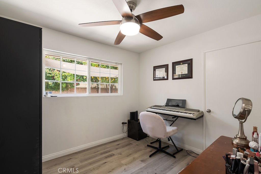 340 East Old Mill Road Corona, CA 92879 - Photo 16 of 35