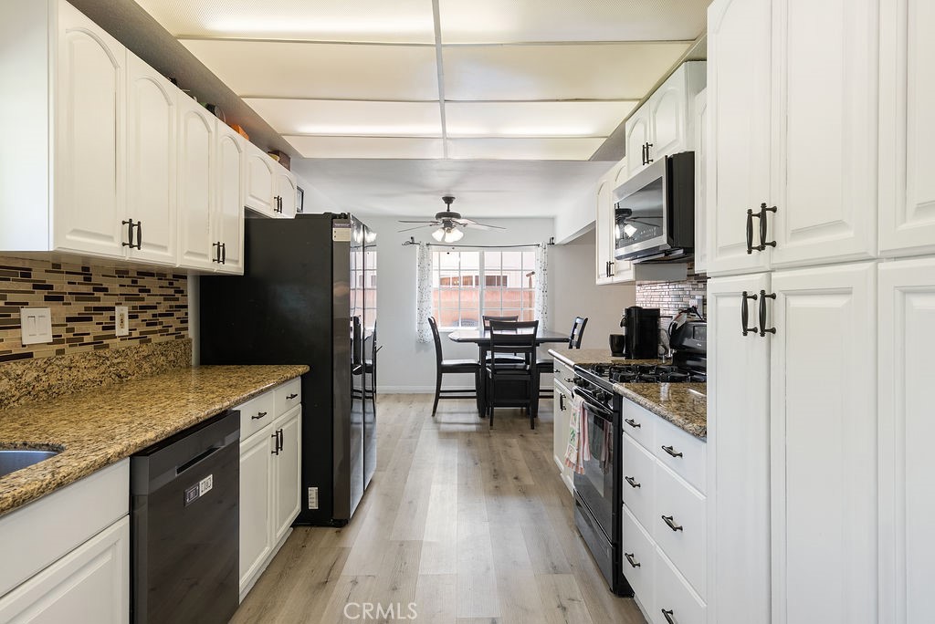 340 East Old Mill Road Corona, CA 92879 - Photo 5 of 35