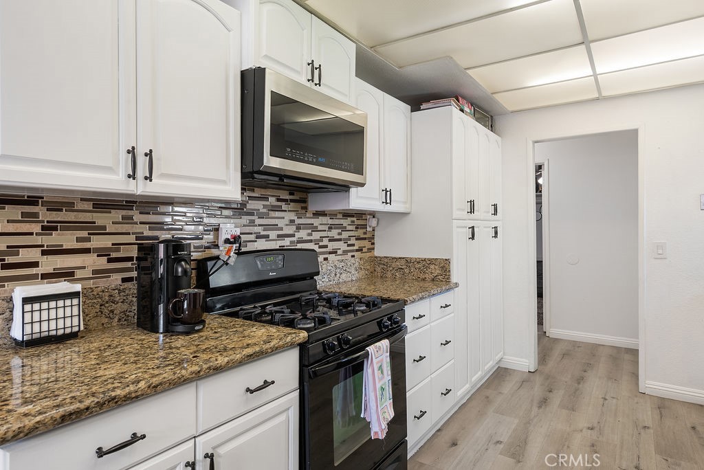 340 East Old Mill Road Corona, CA 92879 - Photo 9 of 35