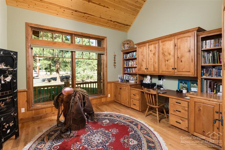 60530 Sunset View Drive Bend, OR 97702 - Photo 10 of 24 Additional Photo