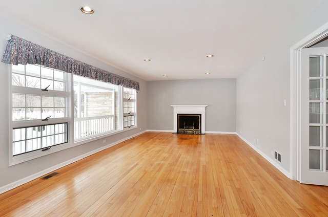 939 Red Haw Road Northbrook, IL 60062 - Photo 4 of 21