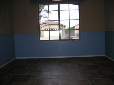 6710 West Beverly Road Laveen, AZ 85339 - Photo 3 of 12 Breakfast Area