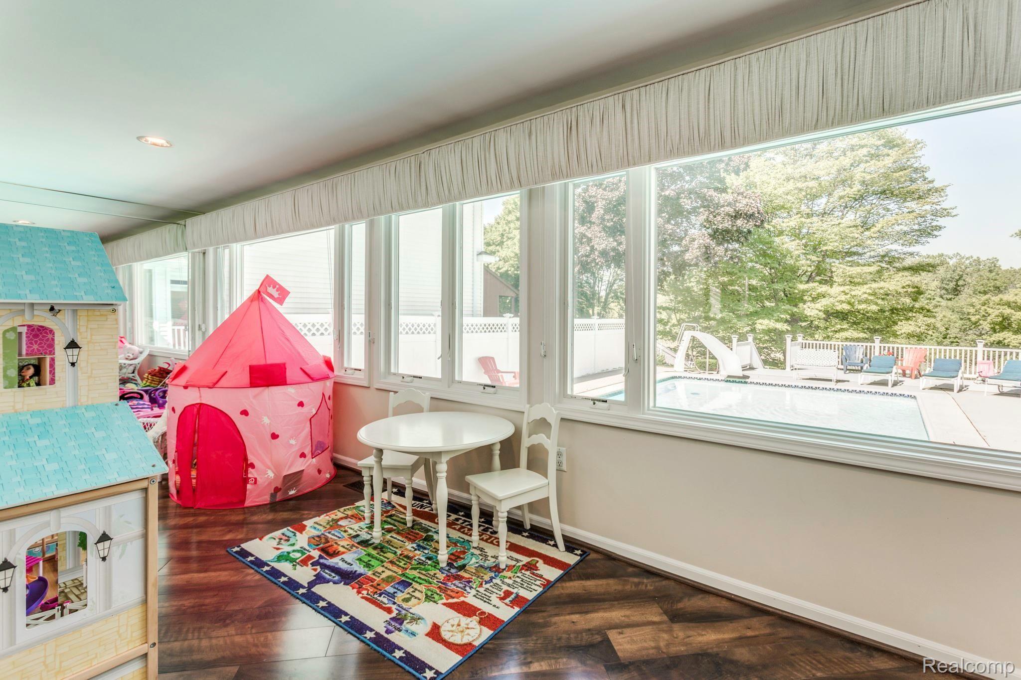 3425 Riverside Drive Port Huron, MI 48060 - Photo 29 of 78 3425 Riverside Dr-13.jpg