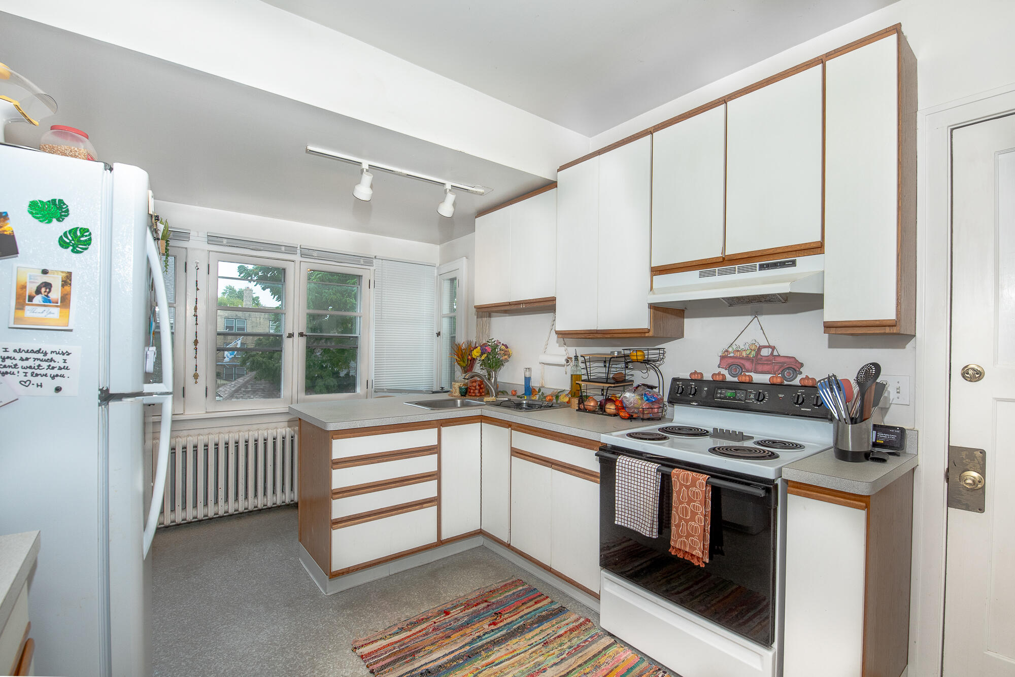 1020 College Avenue Racine, WI 53403 - Photo 19 of 24 UPPER KITCHEN