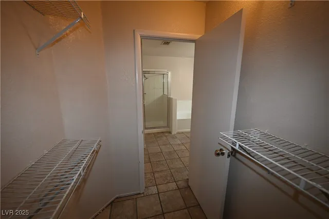 $1,975 | 8336 Maplestar Road, Las Vegas, NV 89128