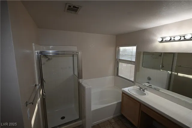 $1,975 | 8336 Maplestar Road, Las Vegas, NV 89128