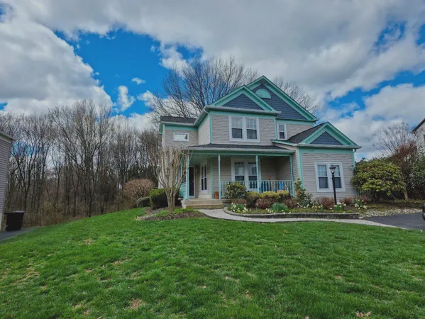 $885,000 | 13521 Brightfield Lane, Herndon, VA 20171