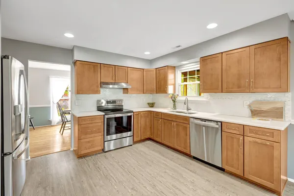 $885,000 | 13521 Brightfield Lane, Herndon, VA 20171
