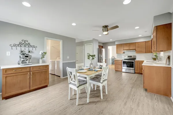 $885,000 | 13521 Brightfield Lane, Herndon, VA 20171