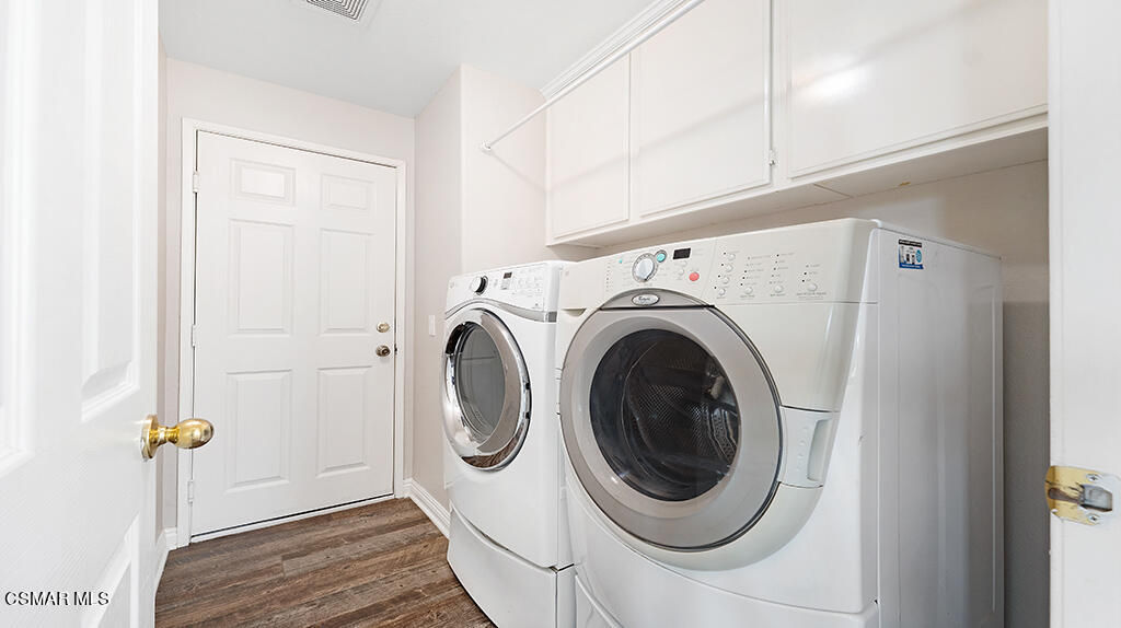 3443 Pine View Drive Simi Valley, CA 93065 - Photo 24 of 32 a utility room with dryer and washer