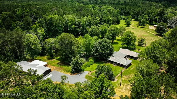 $899,950 | 2360 Sullivan Road, Meadville, MS 39653