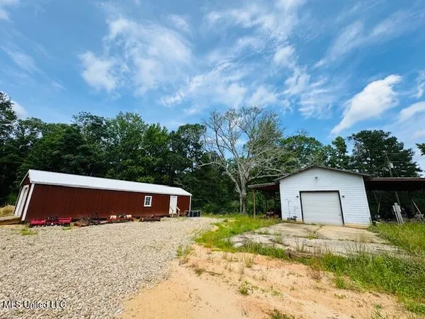 $899,950 | 2360 Sullivan Road, Meadville, MS 39653