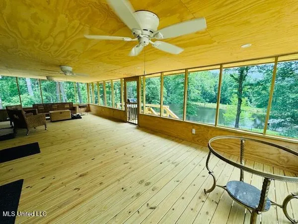 $899,950 | 2360 Sullivan Road, Meadville, MS 39653